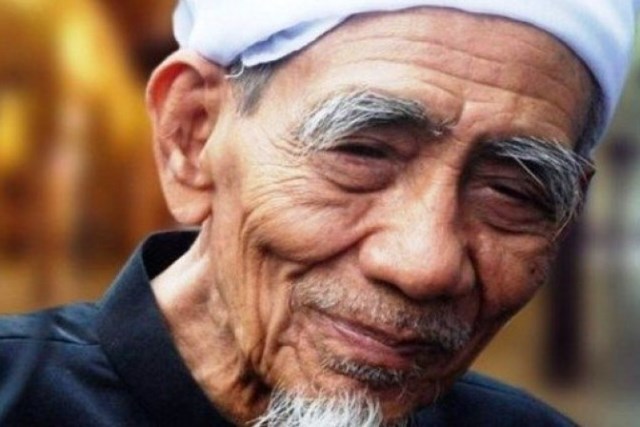 Rebo Wekasan Jatuh Hari Ini 20 Agustus 2025, Begini Amalan Penolak Bala Menurut Mbah Moen Zubair