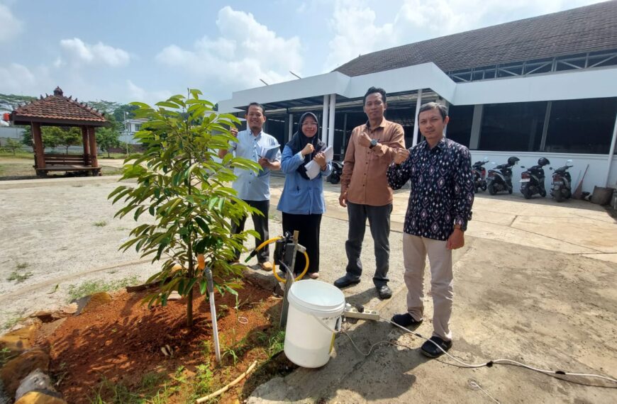 Mahasiswa STMIK Komputama Ciptakan Penyemprot Hama Otomatis Berbasis IOT, Diterapkan di Tanaman Durian