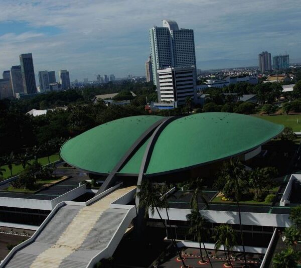 Antara Pendidikan Demokrasi dan Anarkisme dalam Demonstrasi, Bagaimana Membangun Gerakan yang Konstruktif?