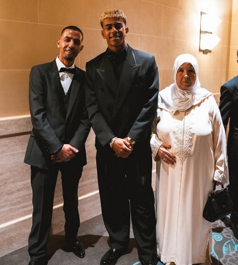 Profil dan Rekor Lamine Yamal, Pemain Muslim Wonderkid Barcelona yang Nyaris Sabet Ballon d’Or 2025