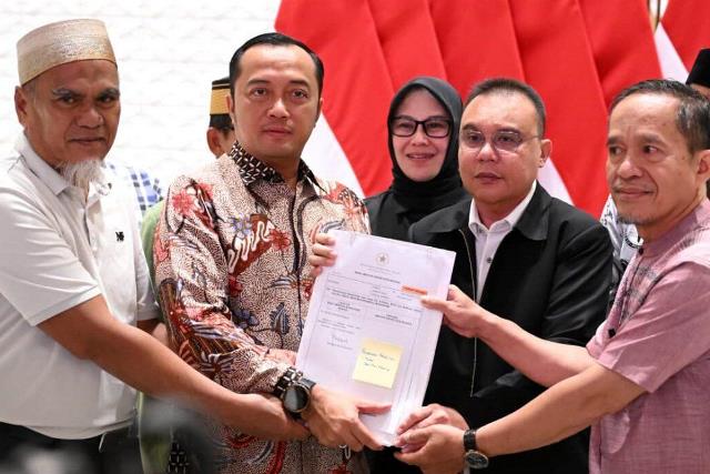 Apa Itu Hak Rehabilitasi yang Diberikan Presiden ke 2 Guru Luwu Utara, Apa Bedanya dengan Grasi, Amnesti dan Abolisi?