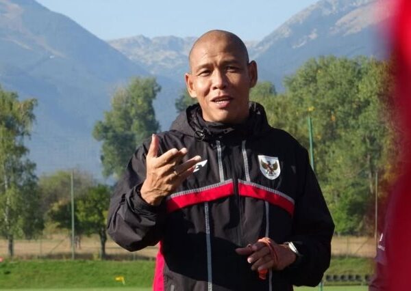 Profil dan Perjalanan Karier Nova Arianto Palatih Baru Timnas U-20