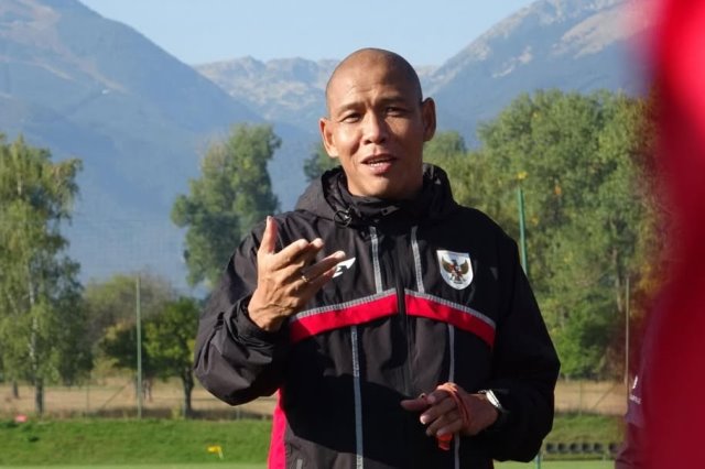 Profil dan Perjalanan Karier Nova Arianto Palatih Baru Timnas U-20